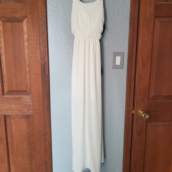 White women's dress - Picture 2 of 4